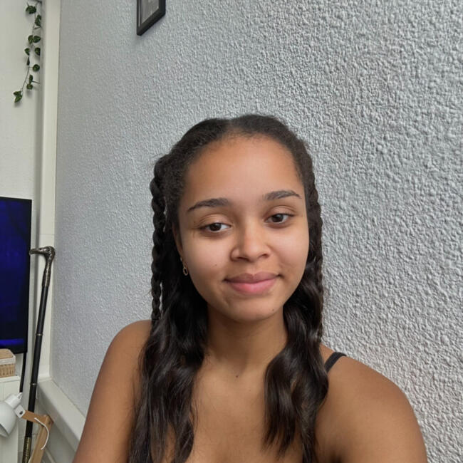 Babysitter in Gruissan: Elie