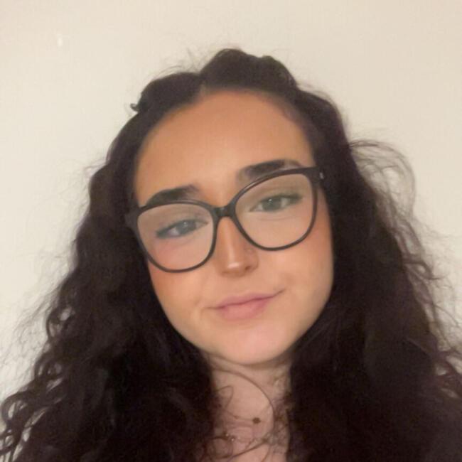 Babysitter in Deuil-la-Barre: Jade