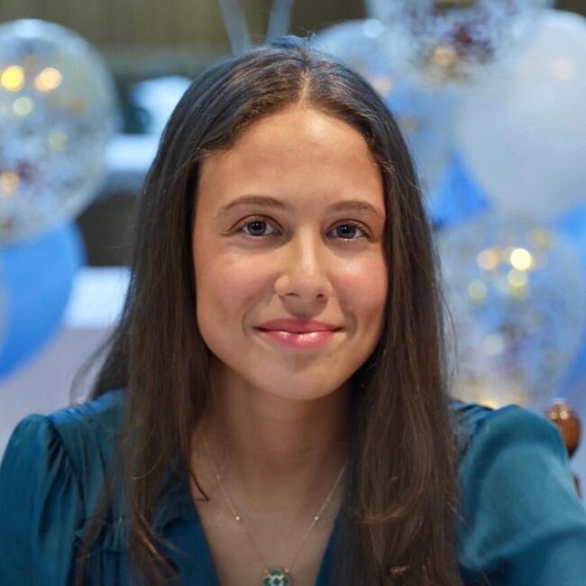 Oppas in Den Haag: Nora