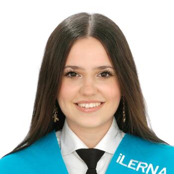 Babysitter in Seville: Paula