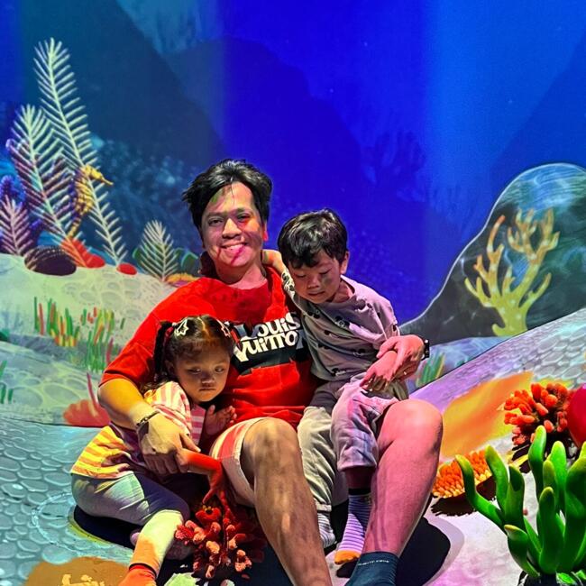 Babysitting job in Singapore Island: Carlo