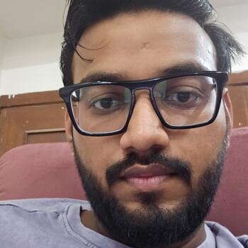 Babysitting job in Delhi: babysitting job Aashish