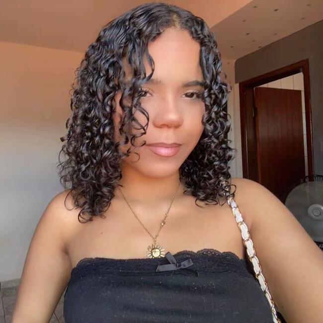 Babysitter in Patos de Minas: Ana gabrielle