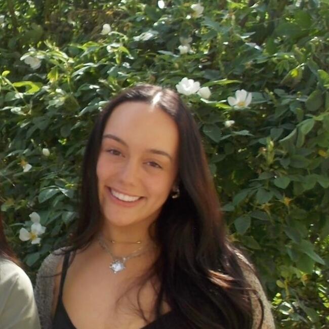 Babysitter in Melbourne: Ava