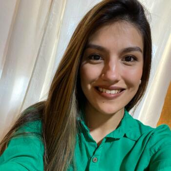 Babysitter in Gobernador Gálvez: Yazmin