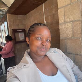 Babysitter Port Elizabeth: Ahlumile