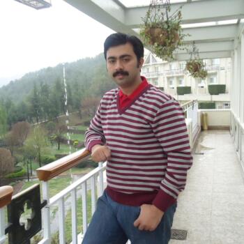 Babysitting job in Brisbane: babysitting job Omer