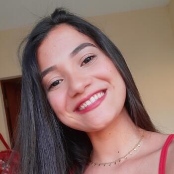 Babysitter in Cabedelo: Lara