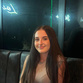 Babysitter in Guichainville: Ambre