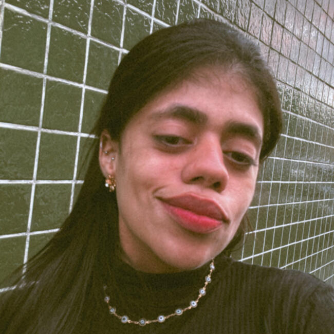 Babá em Recife: Mileyde