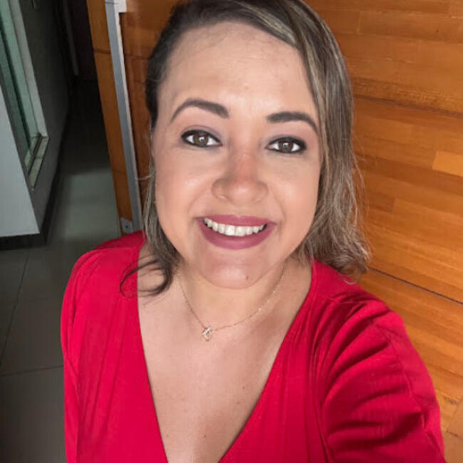 Babá em Belo Horizonte: Debora