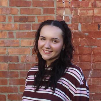 Babysitter Ferndown: Annabel
