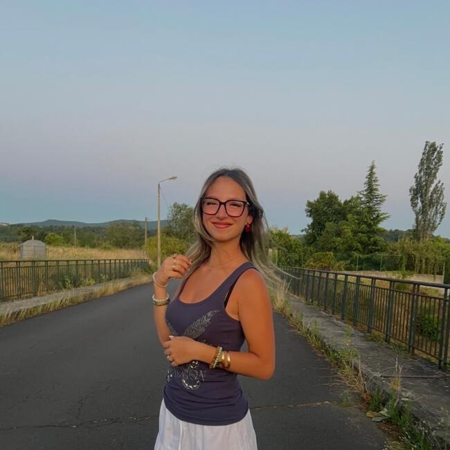 Babysitter in Chamalières: Lana