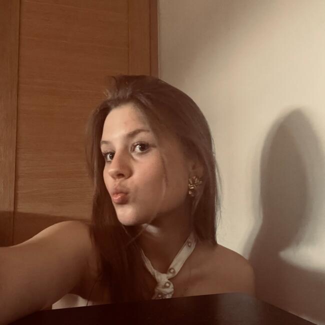 Babysitter in Wetteren: Eline