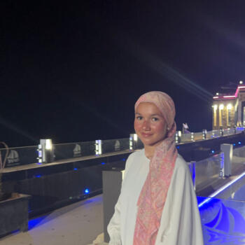 Babysitter Fréjus: Syrine