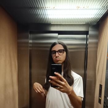 Babysitter in Valenciennes: Romain