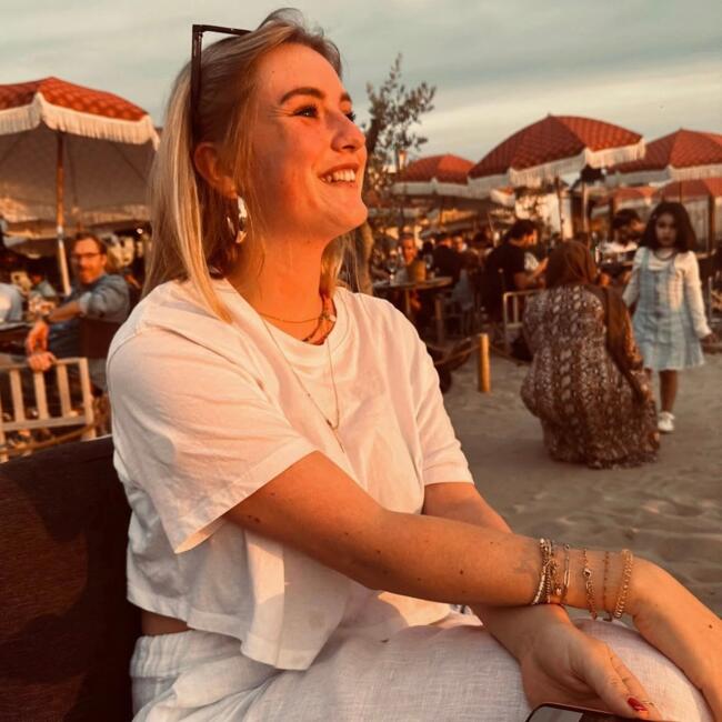 Oppas in Amsterdam: Eline