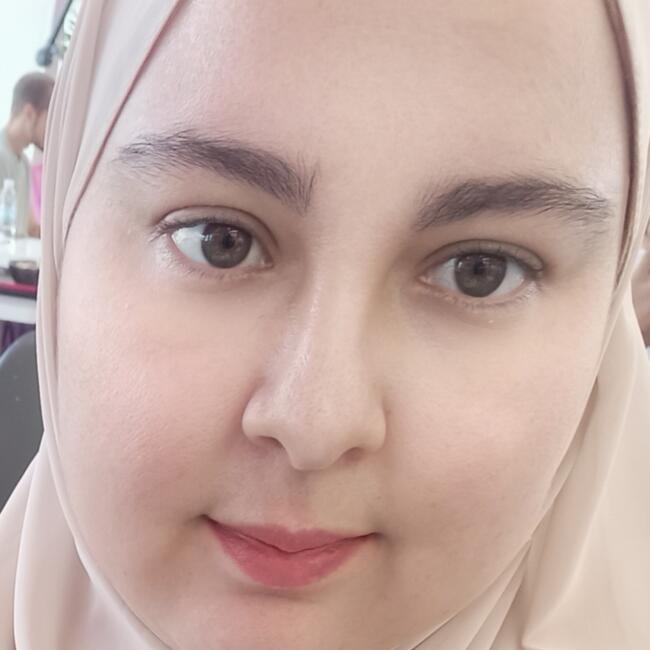 Babysitter in Belfort: Hanane