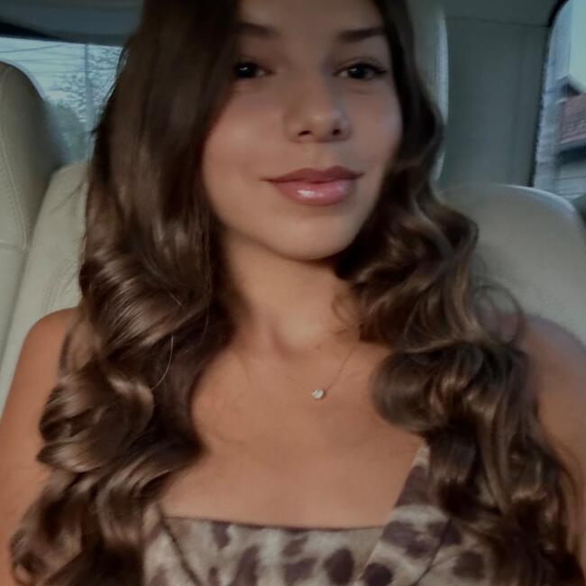 Babysitter in Annecy: Elena