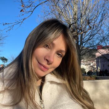 Baby-sitter in Toronto: Alejandra