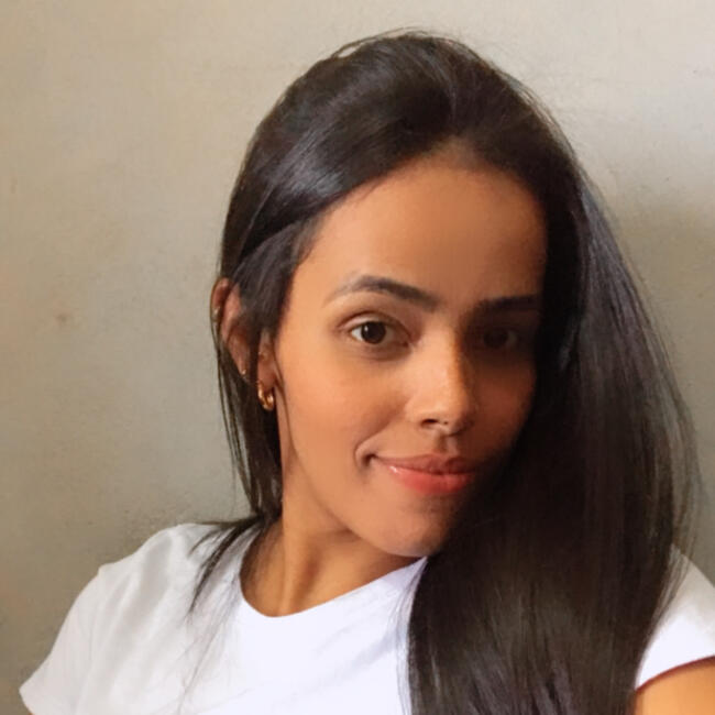 Babysitter in Santa Luzia: Francielle