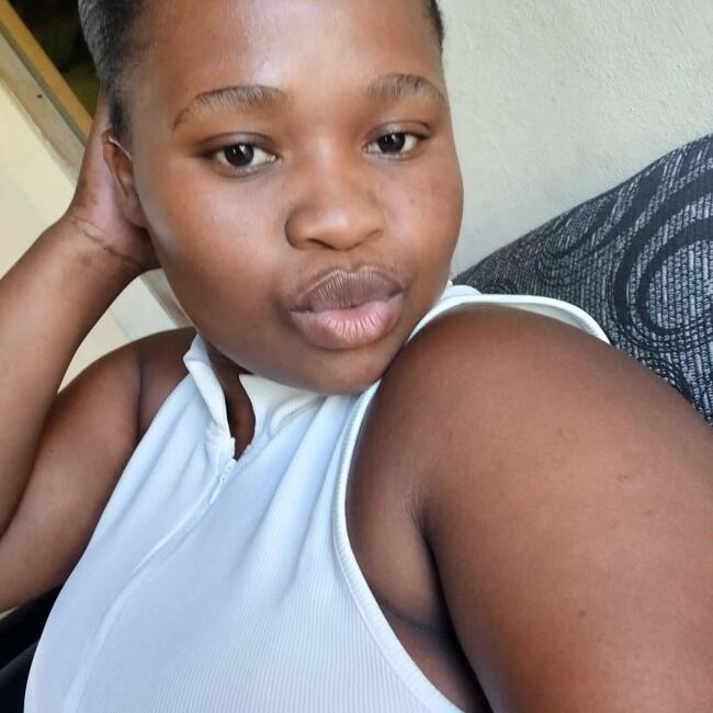 Babysitter in East London: Nomfundo