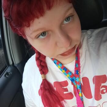 Babysitter Joinville: Joana