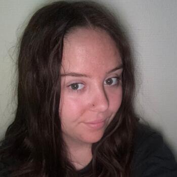 Babysitter in Vannes: Marina