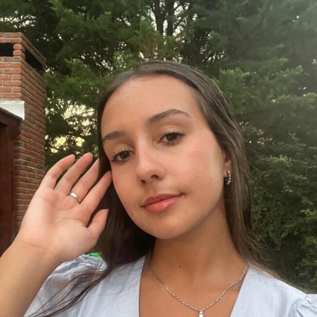 Niñera en Montevideo: Clara