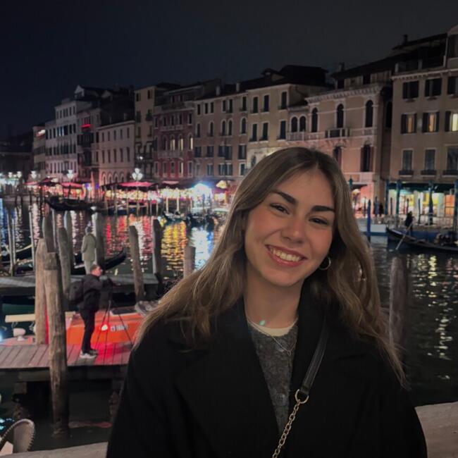 Niñera en Toledo: Julia