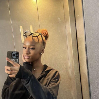 Babysitter in Paris: Aminata