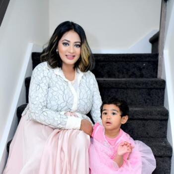 Babysitting job in Melbourne: babysitting job Reni
