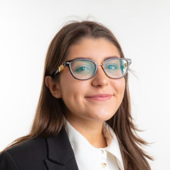 Babysitter Cascais: Lara