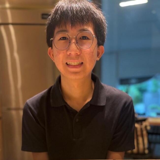 Babysitter in Singapore Island: Gabriel