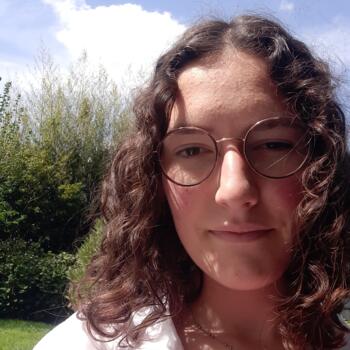 Babysitter in Cholet: Faustine