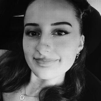 Babysitter Laruscade: Elodie