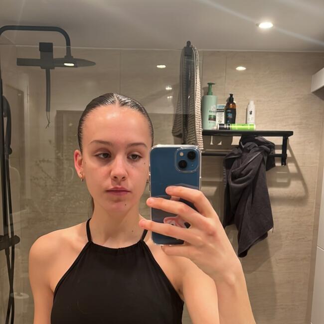 Babysitter in el Masnou: Inés