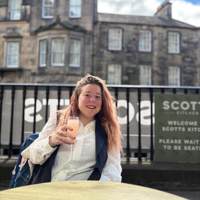 Babysitter in London: Maria