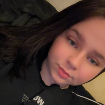 Babysitter in Vineuil: Lina