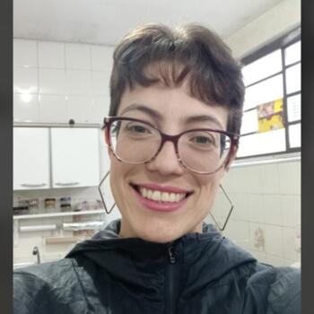Babysitter in Jundiaí: Karina