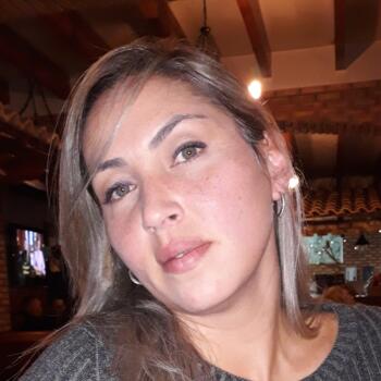 Babysitter in Oliveira de Azeméis: Bianca