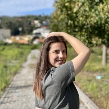 Babysitter in Vila Nova de Famalicão: Débora