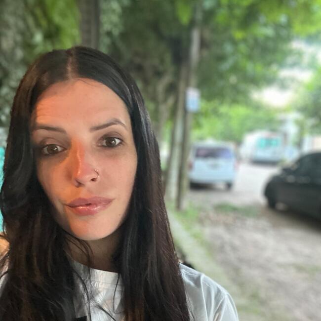 Niñera en Almirante Brown: Johanna