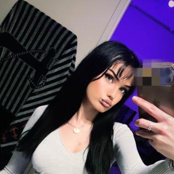 Nanny in Bourg-en-Bresse: Shana