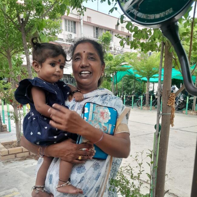 Babysitter in Guntur: పద్మా వతి