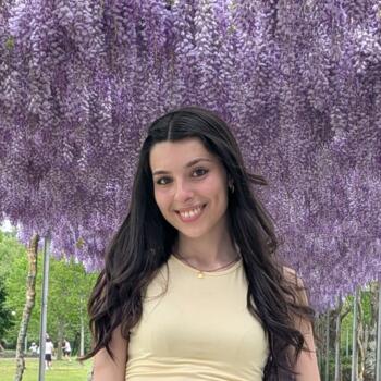 Babysitter Penafiel: Regina