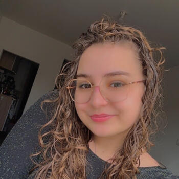 Babysitter in Aubenas: Justine