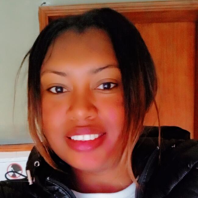 Childminder in Algueirão: Yolanda