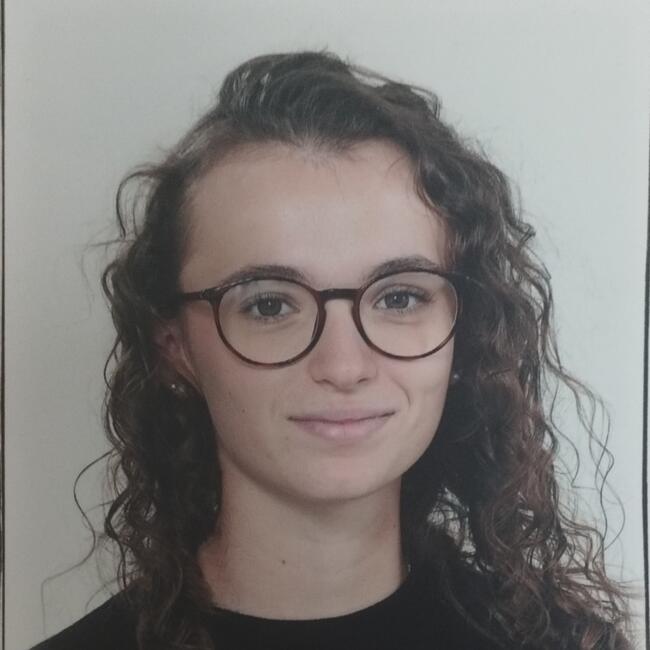 Babysitter in Artannes-sur-Indre: Léa