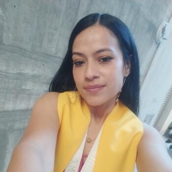 Babysitter in Caracas: Kisbell